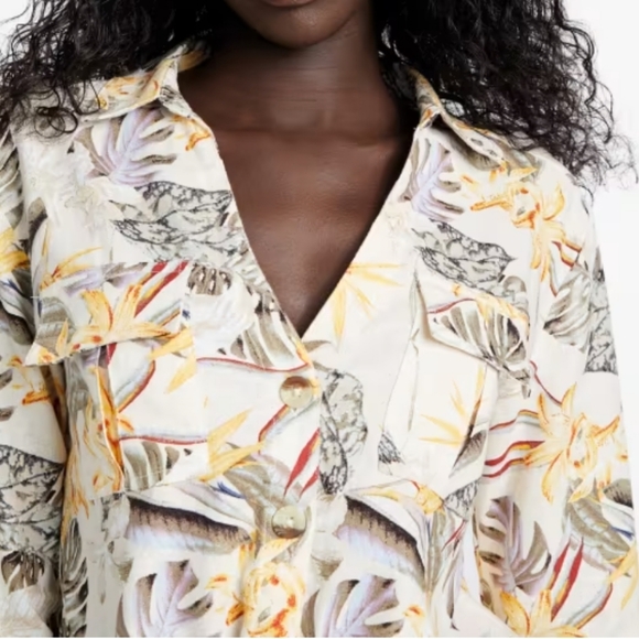 Guess Cream Tie-Front Top - Picture 3 of 9